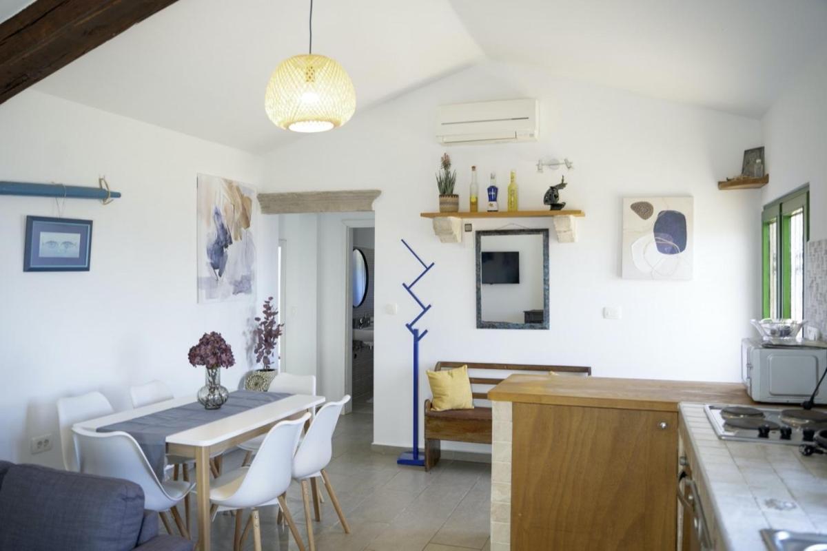Roinizza In Prtlog Vila Labin  Exterior foto